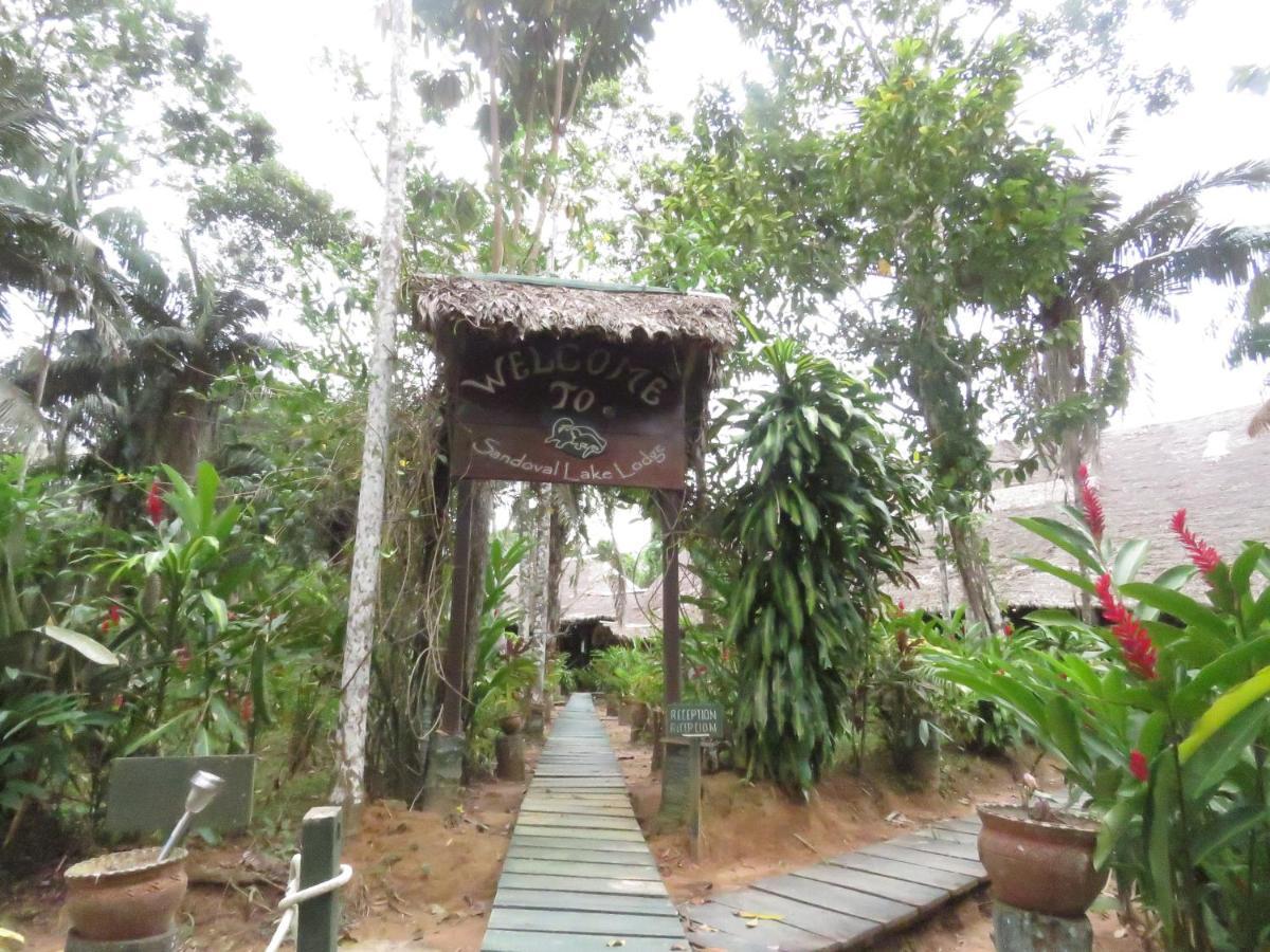 Sandoval Lake Lodge Puerto Maldonado Exteriér fotografie